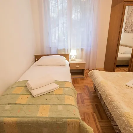 Apartment Zeljko Crikvenica