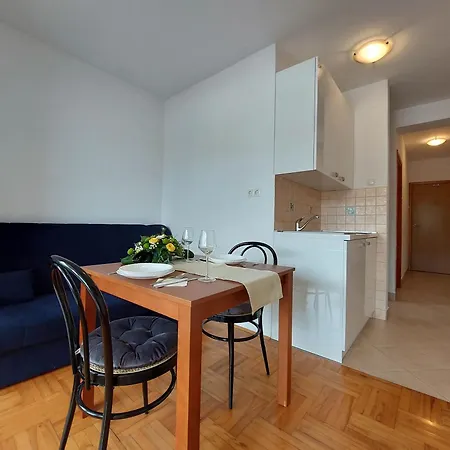 Apartment Zeljko Crikvenica