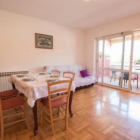 Apartment Zeljko *