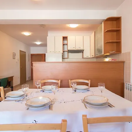 Apartment Zeljko *